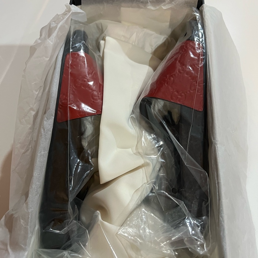 Gucci Slides Black and Red 7.5
